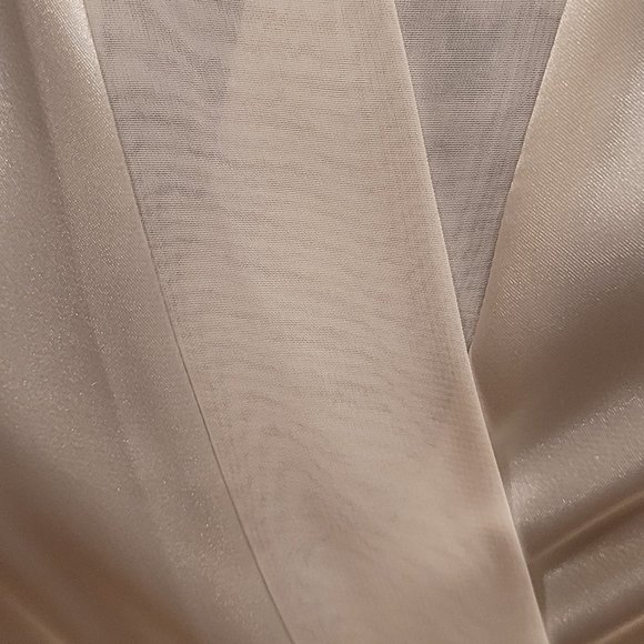 Satin Robe - Picture 8 of 10